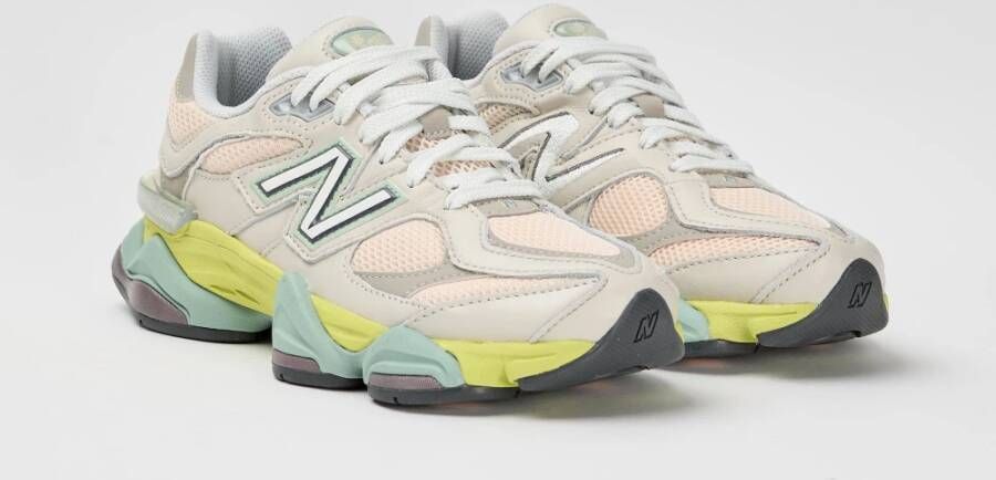 New Balance Platte Leren Sneakers met Dubbele Dichtheid Tussenzool Multicolor Dames