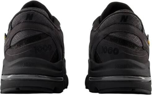 New Balance Retro Mesh Sneakers