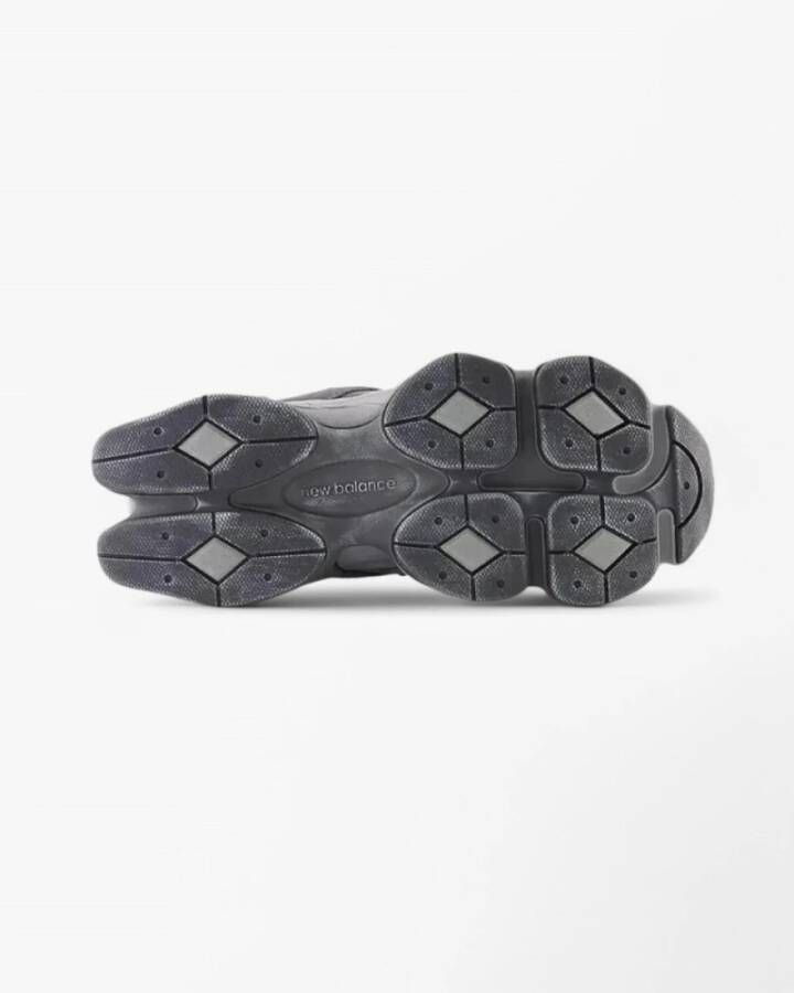 New Balance Retrostijl Sneakers met Moderne Twist