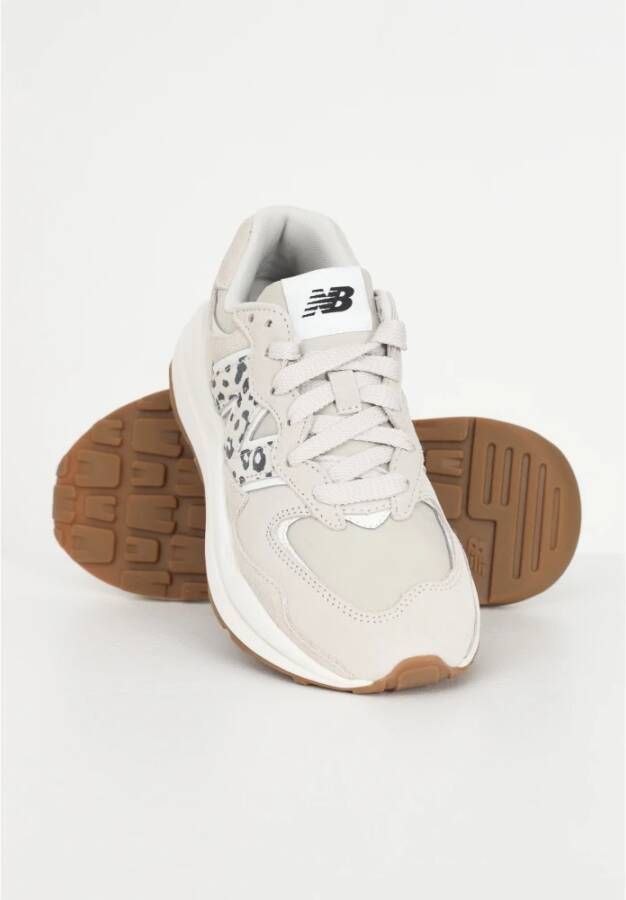 New Balance Sneakers Beige Dames