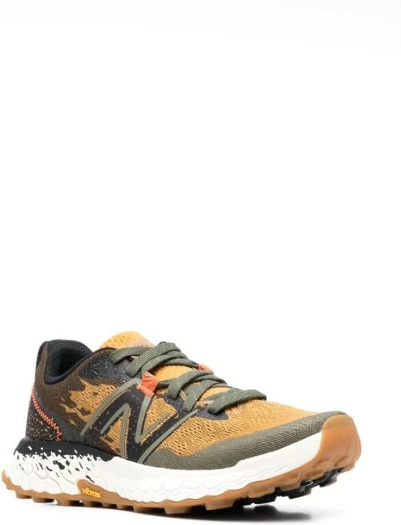 New Balance Gouden Flyknit Sneakers voor modebewuste mannen Beige Heren