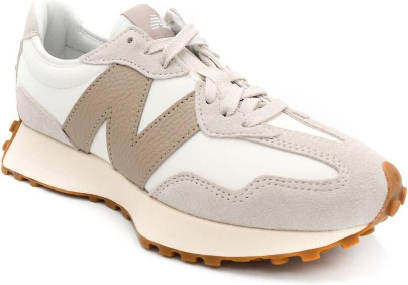 New Balance Beige Sneakers Elegante en Comfortabele Pasvorm Beige Unisex