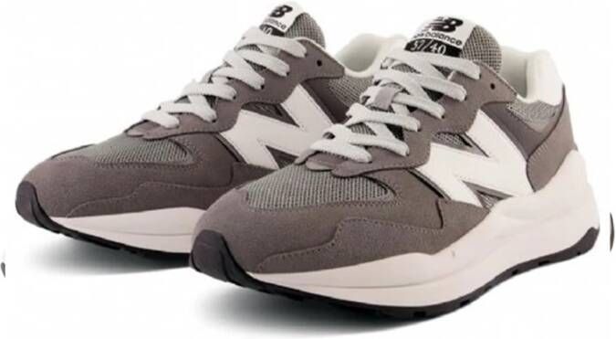 New Balance Stijlvolle Natuurlijke Beige Sneakers Grijs Heren