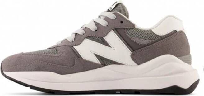 New Balance Stijlvolle Natuurlijke Beige Sneakers Grijs Heren