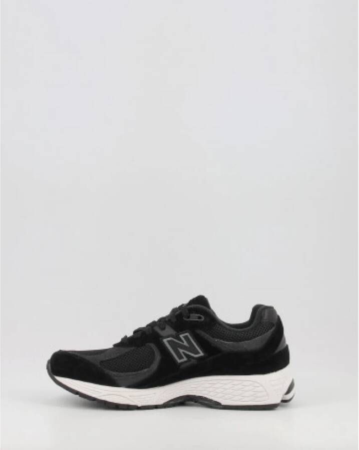 New Balance Zwarte Sneakers voor Dames met Platte Zool en Veters Zwart Dames