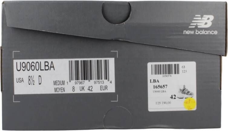 New Balance Stijlvolle Sneakers voor Mannen en Vrouwen Gray Heren
