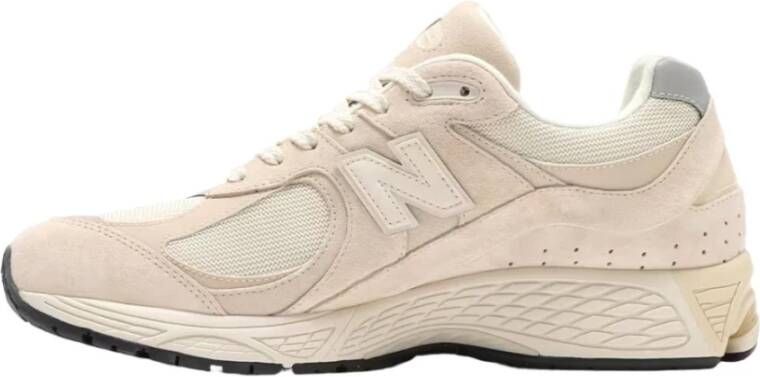 New Balance Verfijnde Sneakers in Retro Stijl