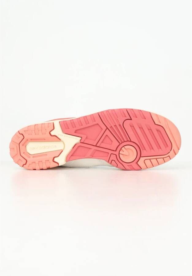 New Balance Witte en roze damessneakers jaren 90 stijl Multicolor Dames