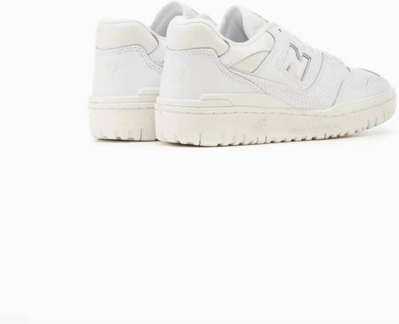 New Balance Witte Leren Sneakers met Gestroomlijnde Silhouet White Unisex