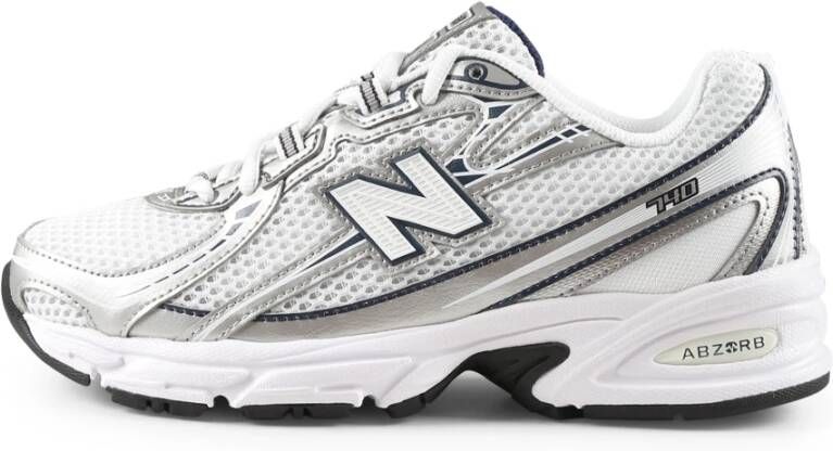 New Balance Zilveren Mesh Sneakers met Abzorb Technologie