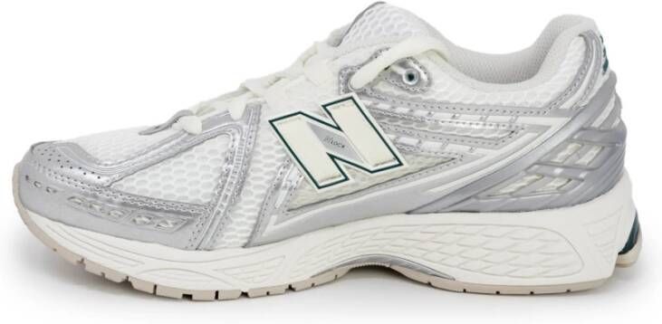 New Balance Zilveren Vetersneakers Gray Dames