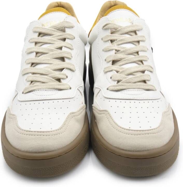 Newlab Wit Kameel Sneaker in Appelschil Microvezel