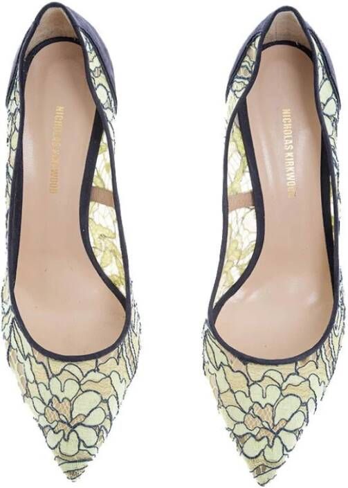 Nicholas Kirkwood Kantenpompen Beige Dames