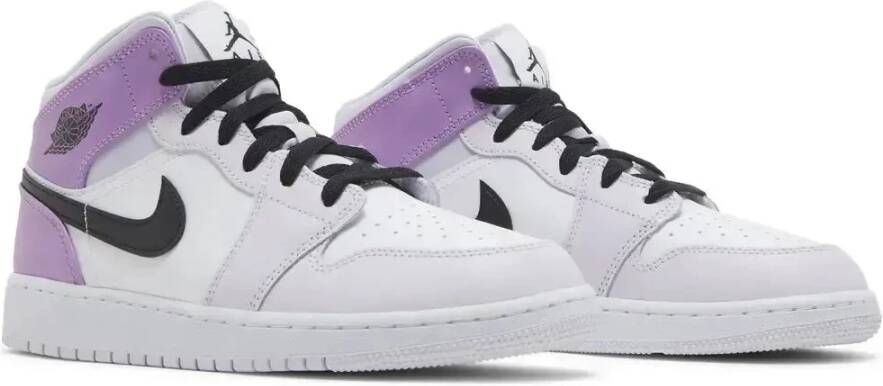Nike Barely Grape Sneakers
