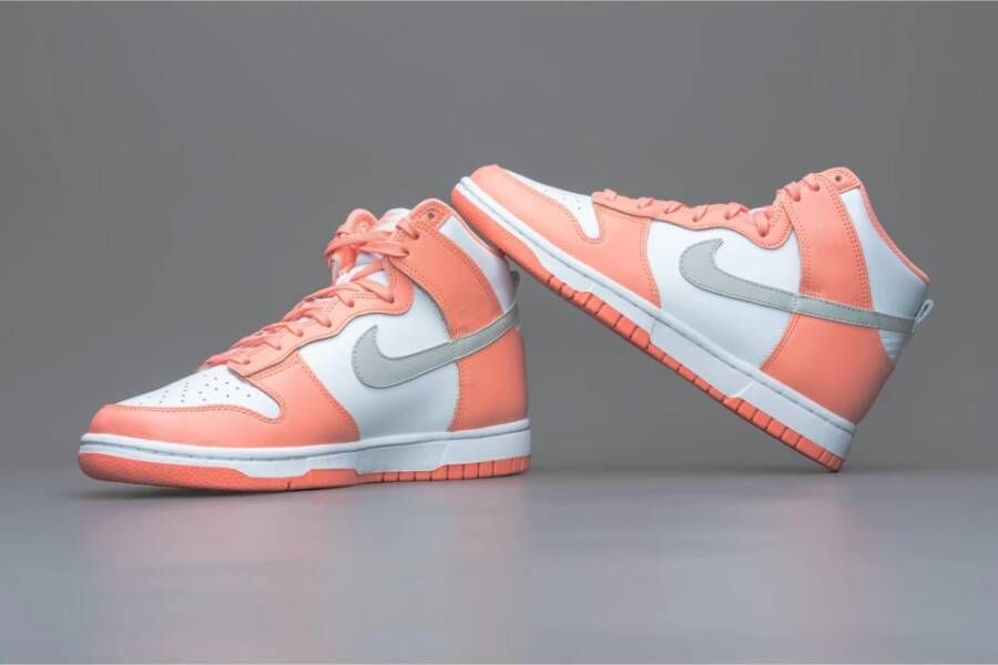 Nike Dunk High Salmon (W) Oranje Dames
