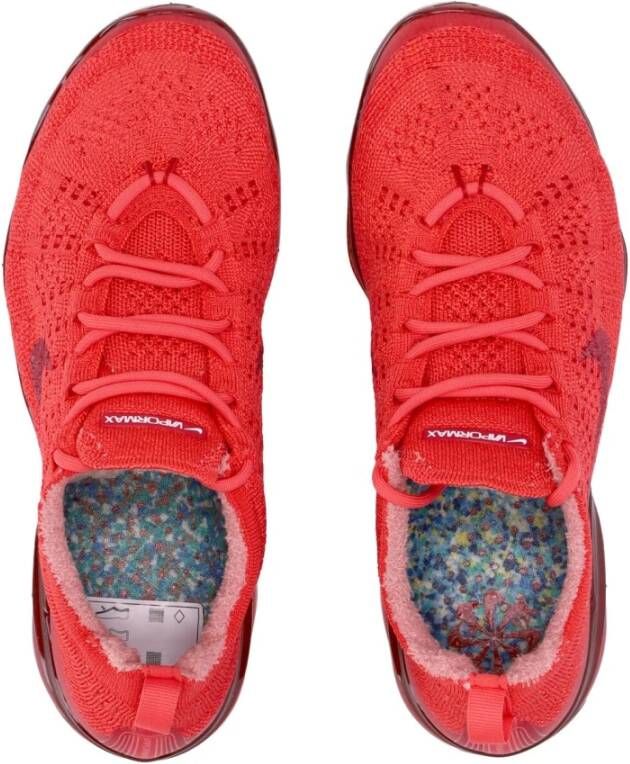 Nike Flyknit Track Red Low Sneakers