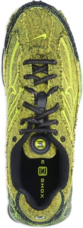 Nike Groene Sneakers Met Distressed Effect Rubberen Zool Vetersluiting