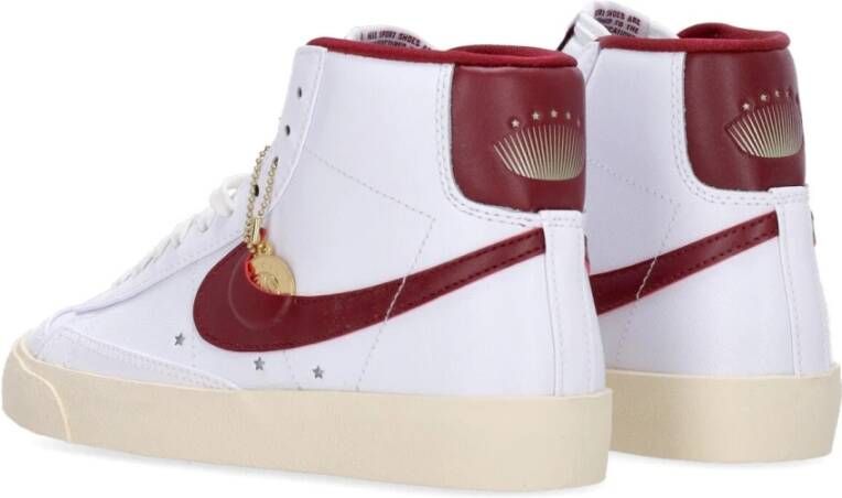 Nike Hoge Basketbalsneaker voor Dames Wit Rood Goud White Dames