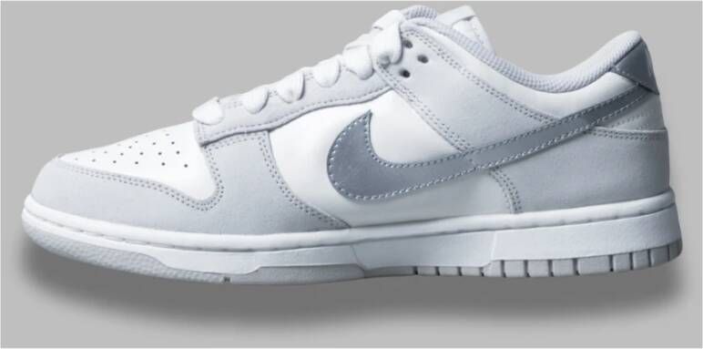 Nike Lage Dunk Sneakers