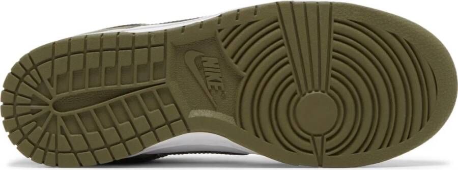 Nike Lage Medium Olive Sneakers Green Dames