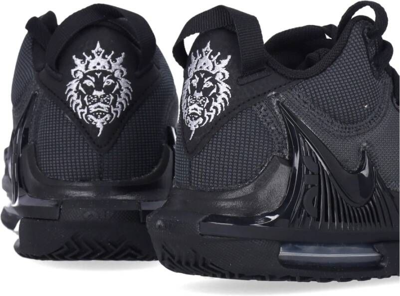 Nike Lebron Witness VII Basketbalschoen