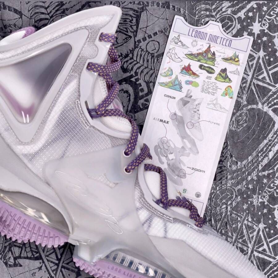 Nike Lebron XIX Basketbalschoen Phantom Paars Purple Heren