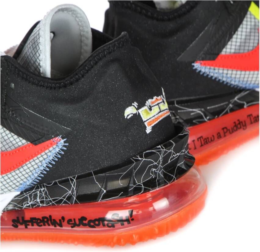Nike Lebron Xviii Low Basketbalschoen