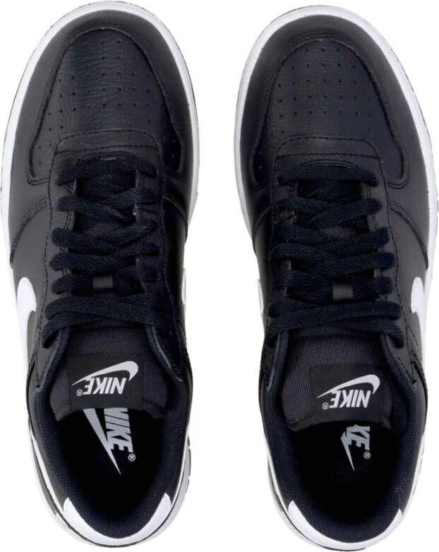 Nike Low Top Sneakers