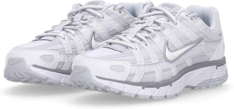 Nike Metallic Lage Schoen met Vetersluiting White Dames