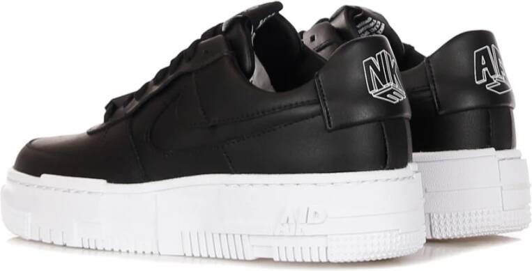 Nike Pixel Low Sneakers