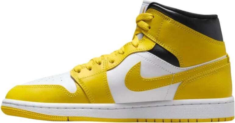 Nike Retro Style Mid-Top Basketball Sneakers