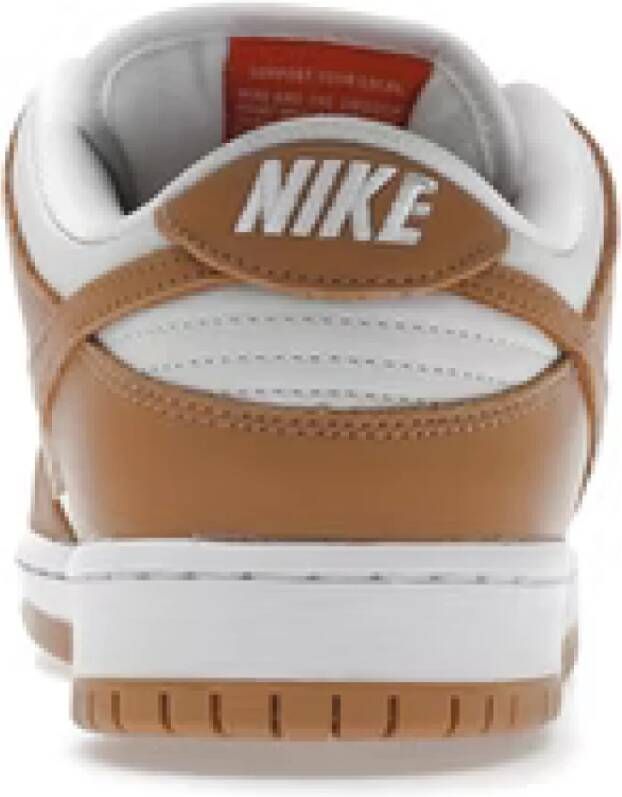 Nike SB Dunk Low Light Cognac Sneakers