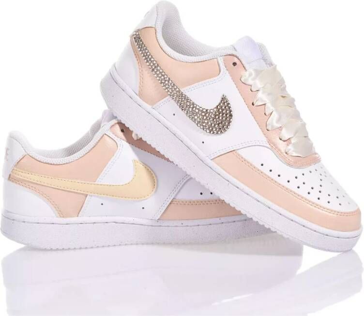 Nike Handgemaakte Beige Witte Sneakers voor Vrouwen Beige Dames