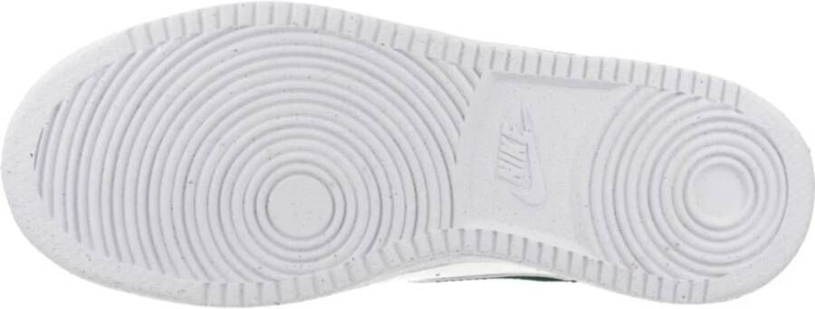 Nike Stijlvolle Court Sneakers voor Vrouwen Beige Dames