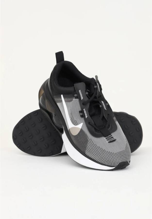 Nike "Gerecyclede Mesh Sneakers" Grijs Dames
