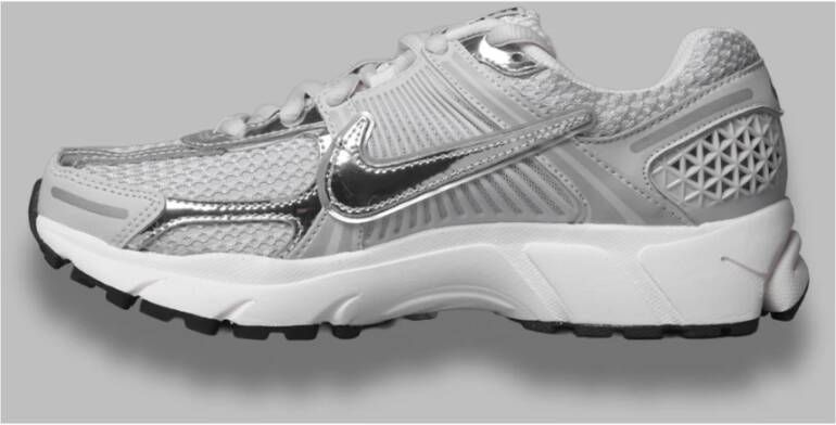 Nike Sneakers in Photon Dust Kleurstelling
