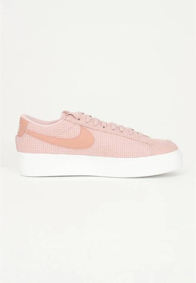 Nike Roze Low Platform Blazer Sneakers Roze Dames