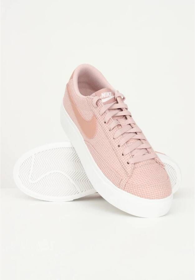 Nike Roze Low Platform Blazer Sneakers Roze Dames