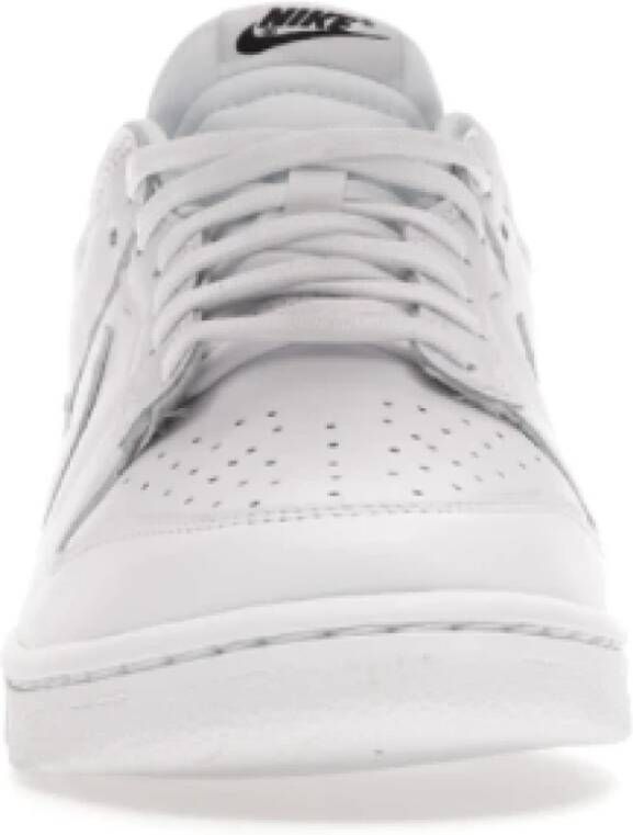 Nike Dunk Low Triple White Sneakers Wit Dames