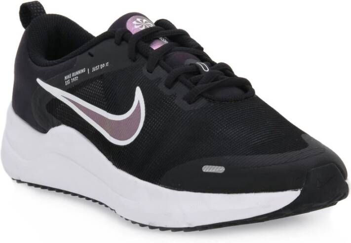 Nike Stijlvolle Sneakers voor Vrouwen Zwart Dames