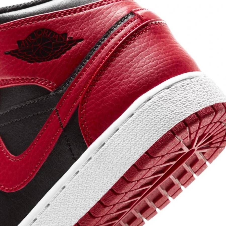 Nike Air Jordan 1 Mid Sneakers Zwart Unisex