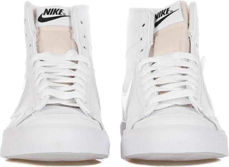 Nike Witte hoge sneakers White Dames
