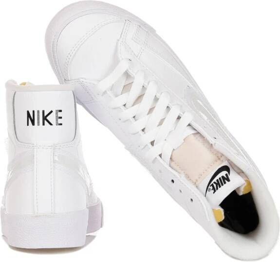 Nike Witte hoge sneakers White Dames