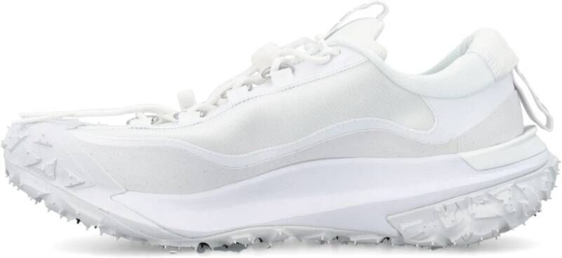 Nike Witte Mountain Fly 2 Low Sneakers White Dames