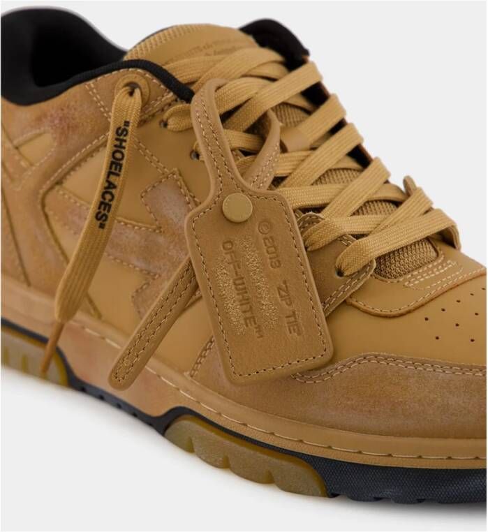 Off White Bruine Suède Sneakers 90s Stijl
