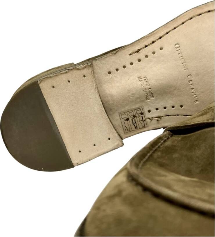 Officine Creative Velours Loafer Olivbeige leren zool