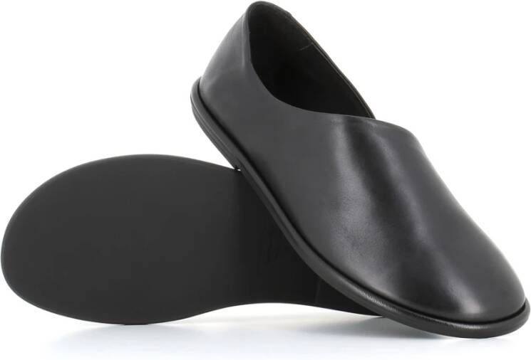 Officine Creative Zwarte Leren Slipper met Ronde Neus en Rubberen Zool Black Dames