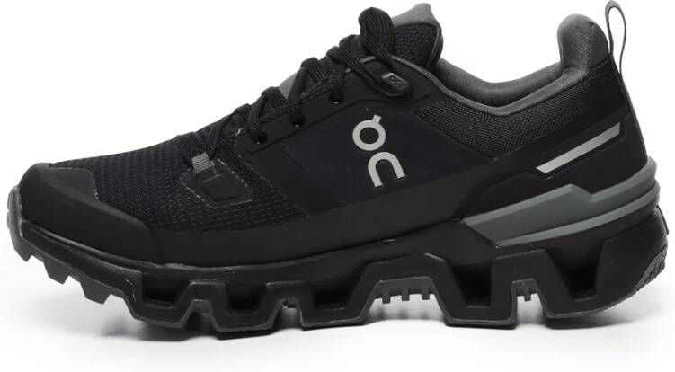 On Running Mesh Sneakers met Logo Details