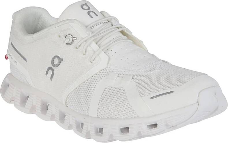 ON Running Ongeverfd Wit Cloud 5 Sneakers White Dames
