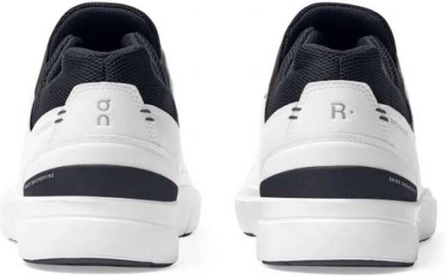 ON Running Roger Advantage White Midnight Schoenen Wit Dames